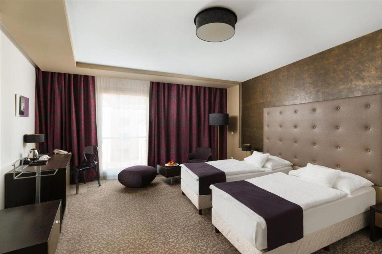 Corso Hotel Печ Экстерьер фото