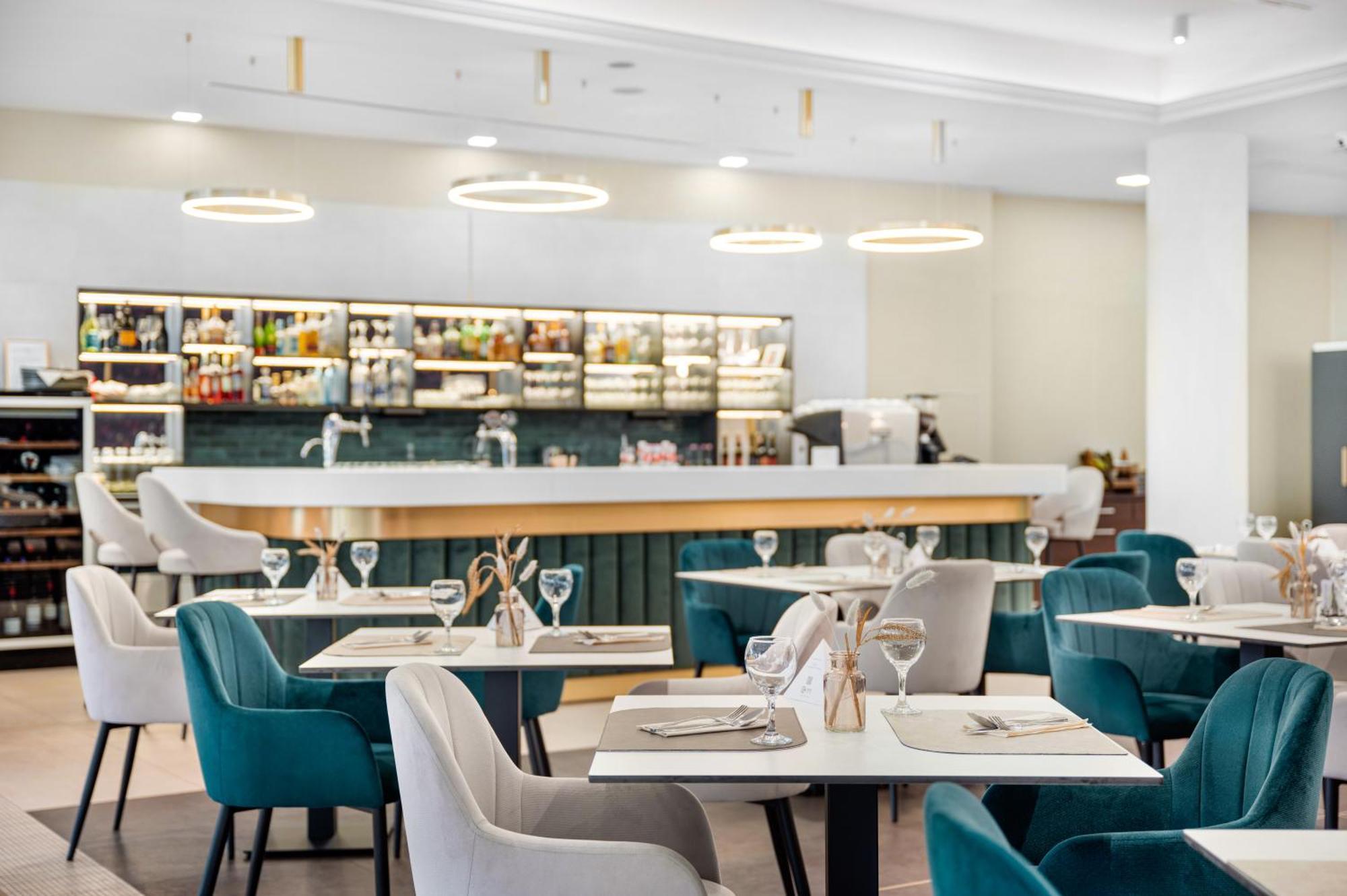 Corso Hotel Печ Экстерьер фото