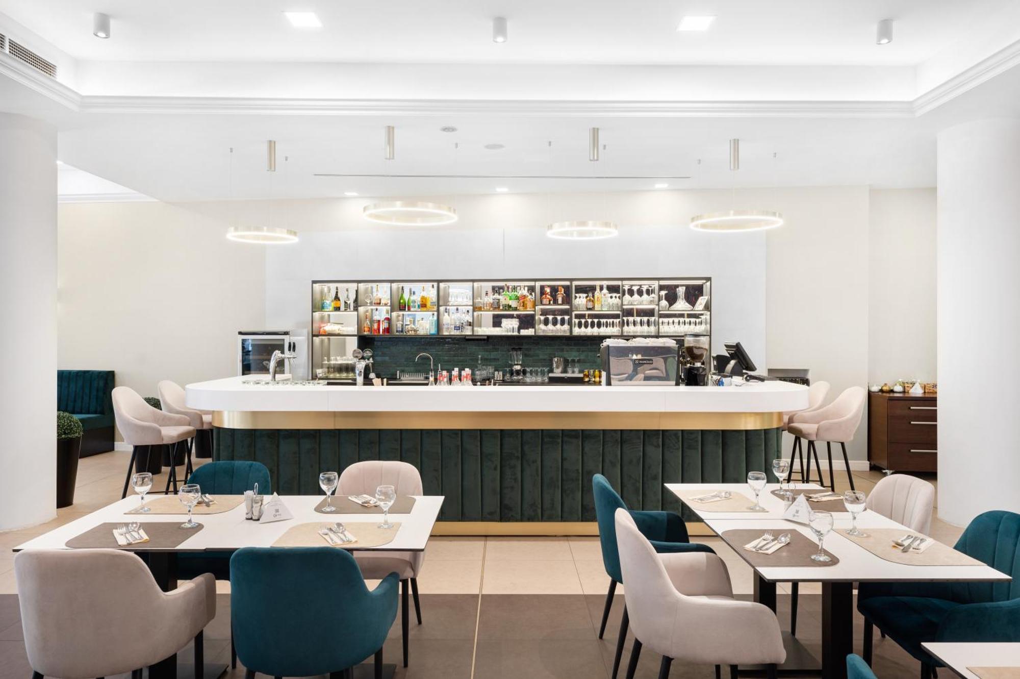 Corso Hotel Печ Экстерьер фото