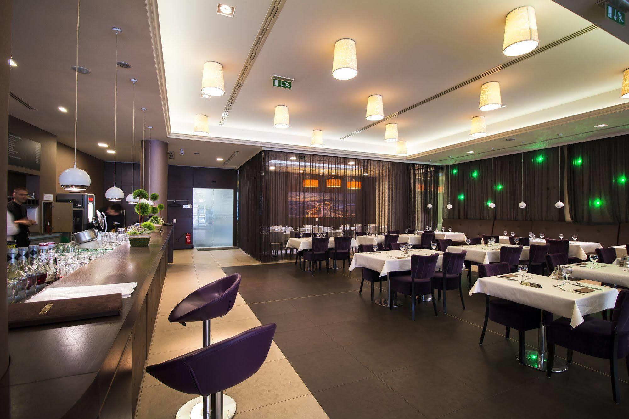 Corso Hotel Печ Экстерьер фото